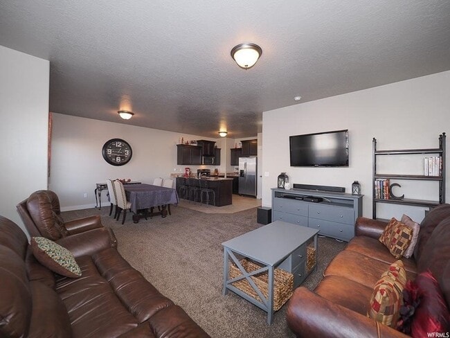 Building Photo - 1646 Venetian Way