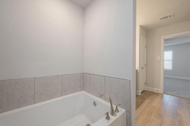 Building Photo - 13317 Silver Egret Ln