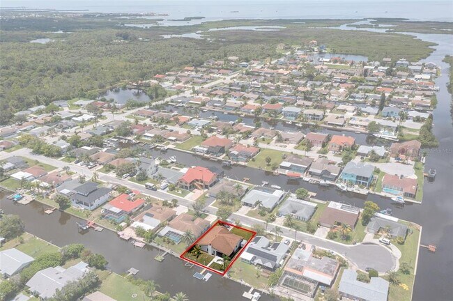 Building Photo - 9910 Island Harbor Dr