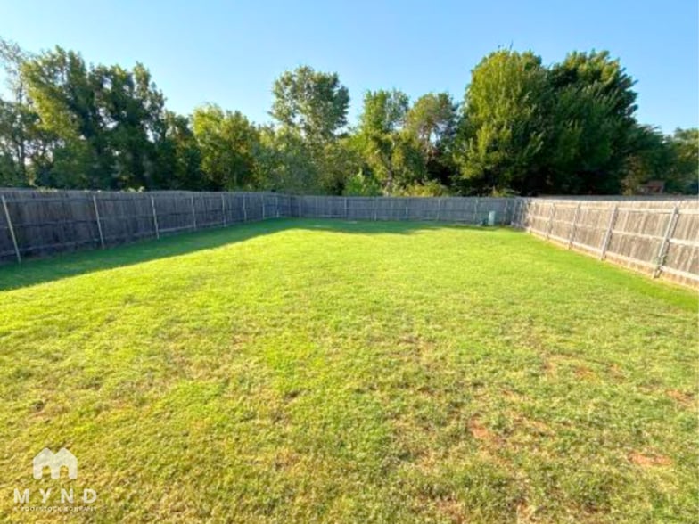 Building Photo - 10616 SW 22nd St