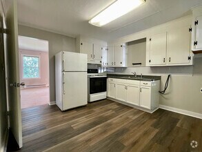 Building Photo - 94 Dunne Ave