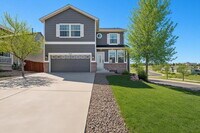 Building Photo - Beautiful 2-Story Home In Hidden River. Finished Basement. Turfed Backyard.