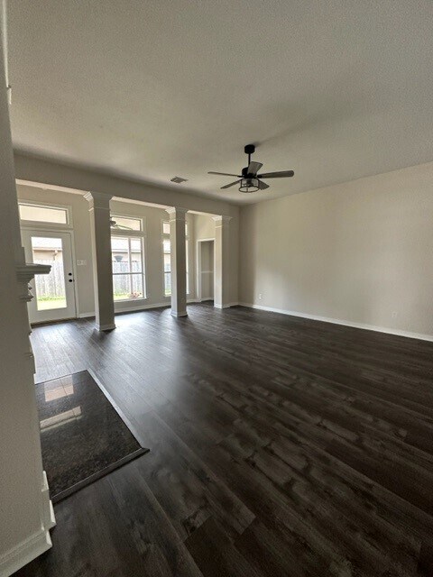 Building Photo - 7103 Hot Creek Trc