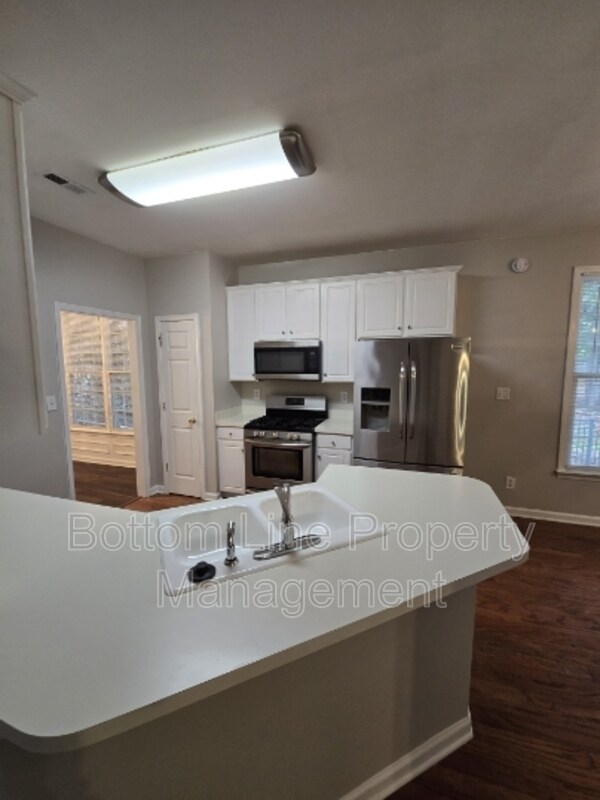 Building Photo - 7803 Harrington Woods Rd