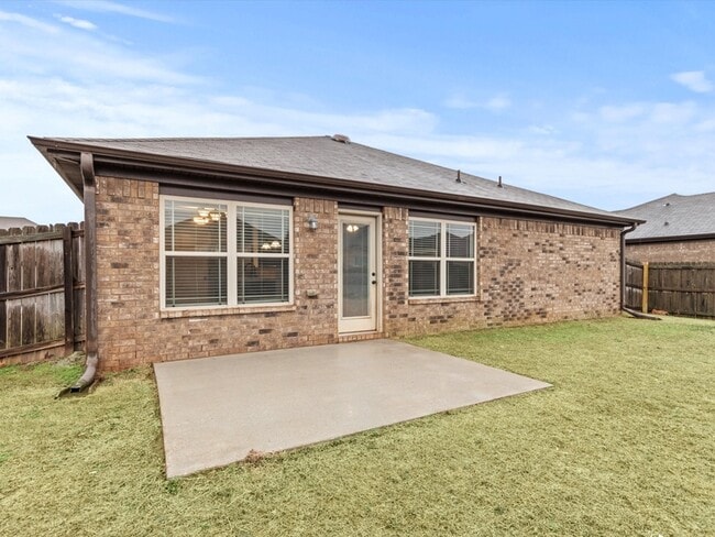 Building Photo - 148 Walkers Hill Rd