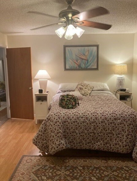 Building Photo - 1565 Glentry Ln