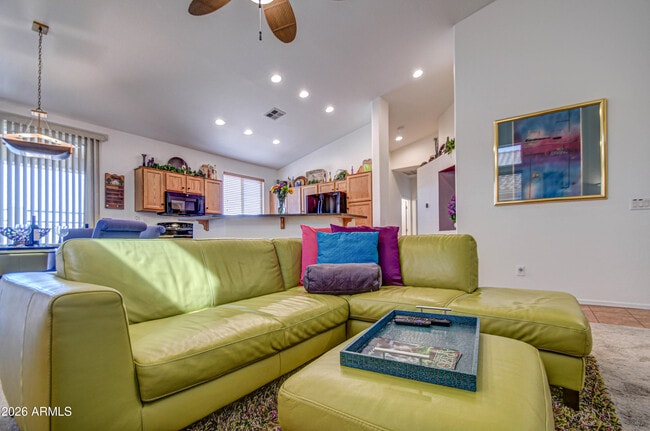 Building Photo - 3928 E Minton St