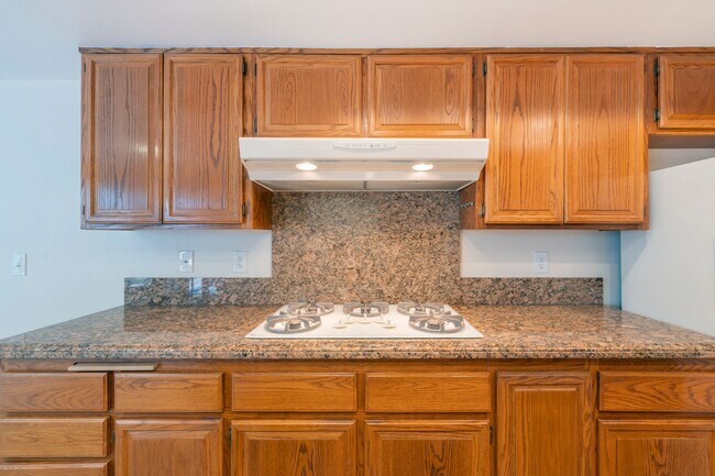 Building Photo - 26 Sausalito Cir E