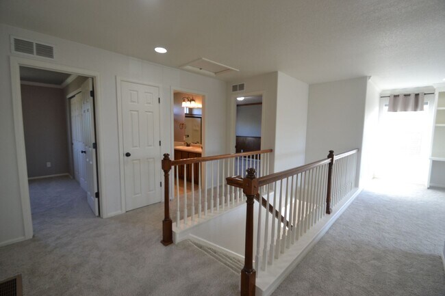 Building Photo - 8244 Cypress Wood Dr
