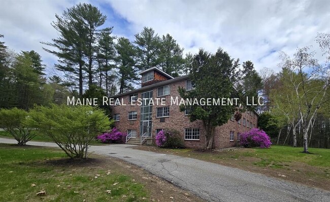 Primary Photo - 20 Tall Pines Dr