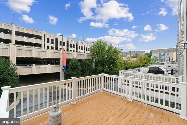Building Photo - 241 Kepler Dr