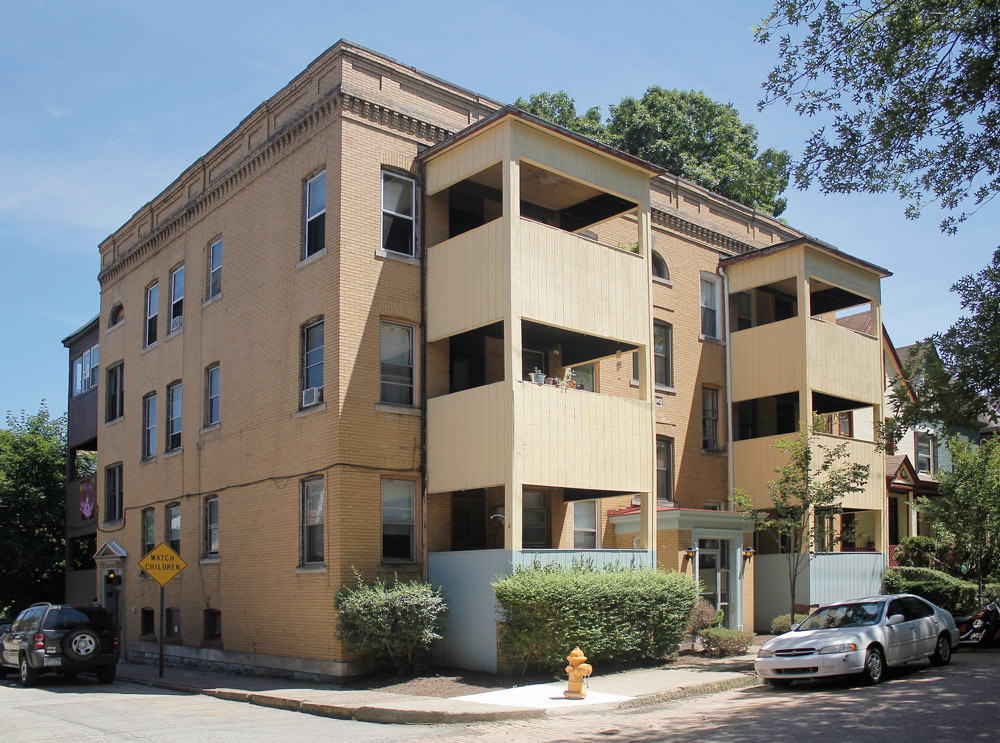 Building Photo - 228 Union St