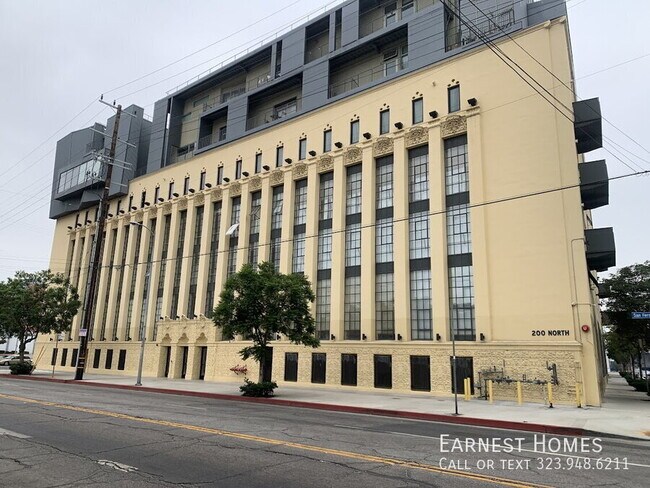 Building Photo - 200 N San Fernando Rd