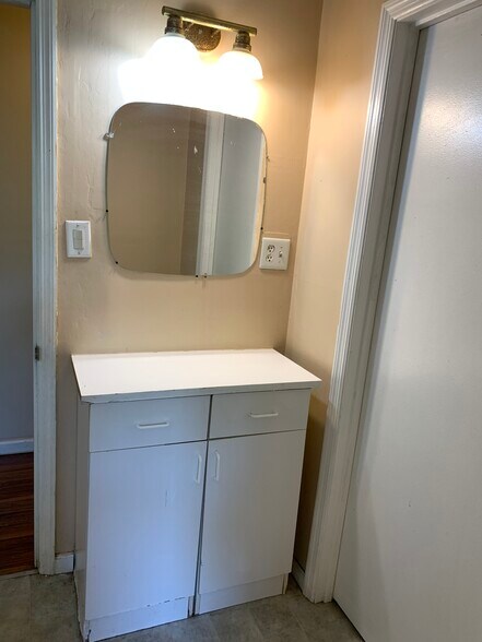 Building Photo - 3229 Catskill Ct