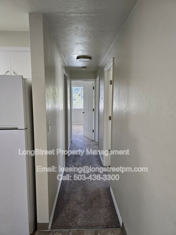 Building Photo - 355 SW 10th St