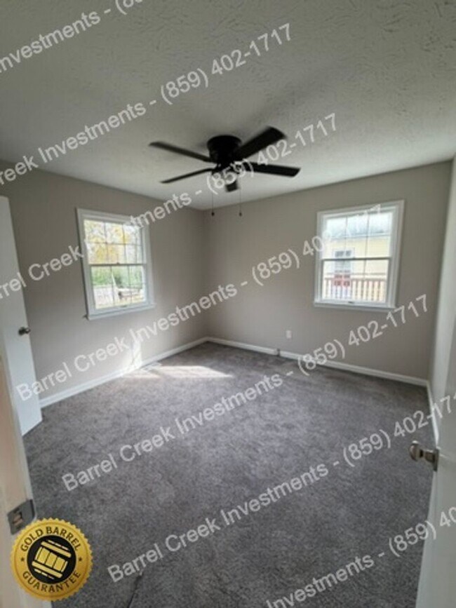 Building Photo - 417 A Earl St