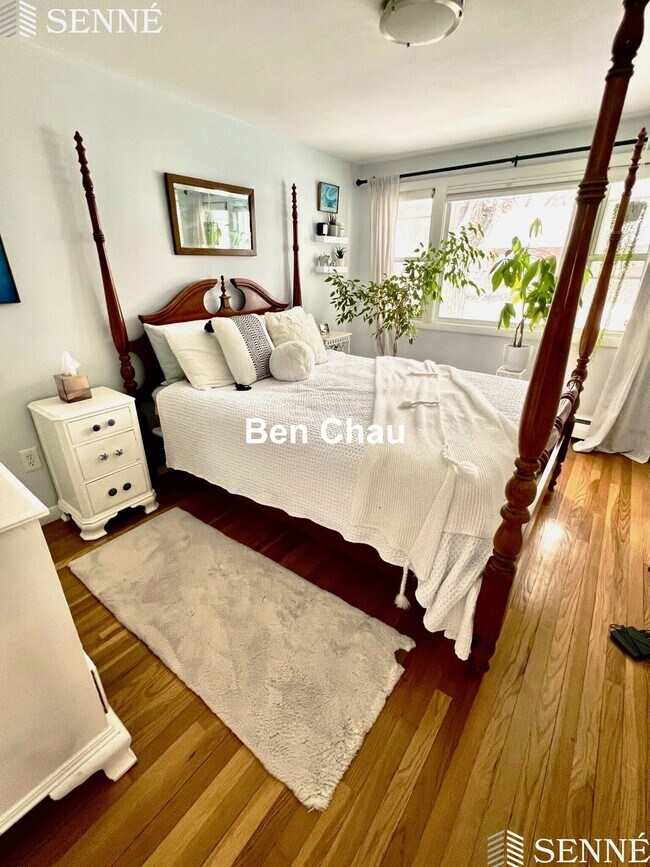 Building Photo - 174 Seminole Ave