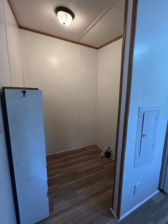 Building Photo - Coming Soon! 3 Bed 2 Bath Peaceful Country Home