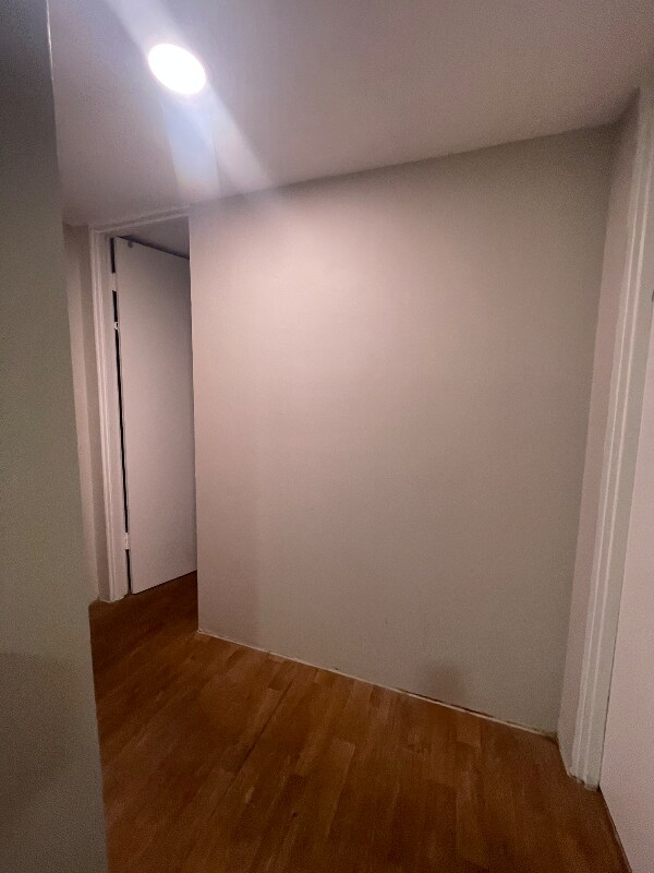 Building Photo - 208 E Starr Ave