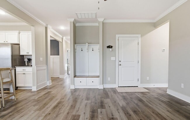 Building Photo - 2638 Laurens St