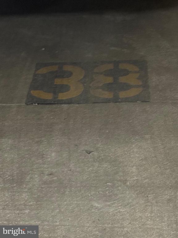 Building Photo - 2604 Chapel Lake Dr