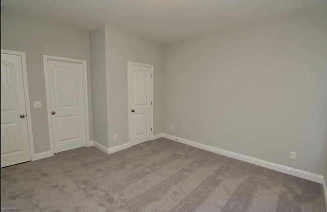 Building Photo - Beautiful 4 Bed Home on Masonboro Loop!