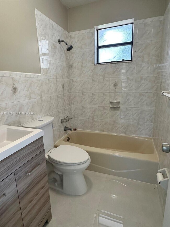 Building Photo - 9450 SW 181st Terrace