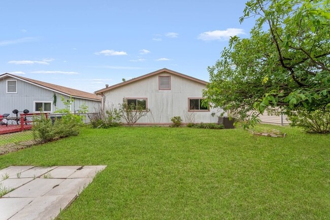 Building Photo - 6863 Cypress Mist Dr