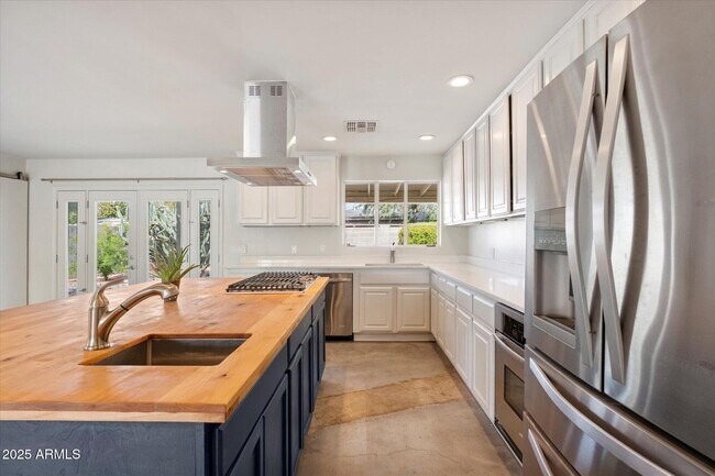 Building Photo - 1300 W Meadowbrook Ave