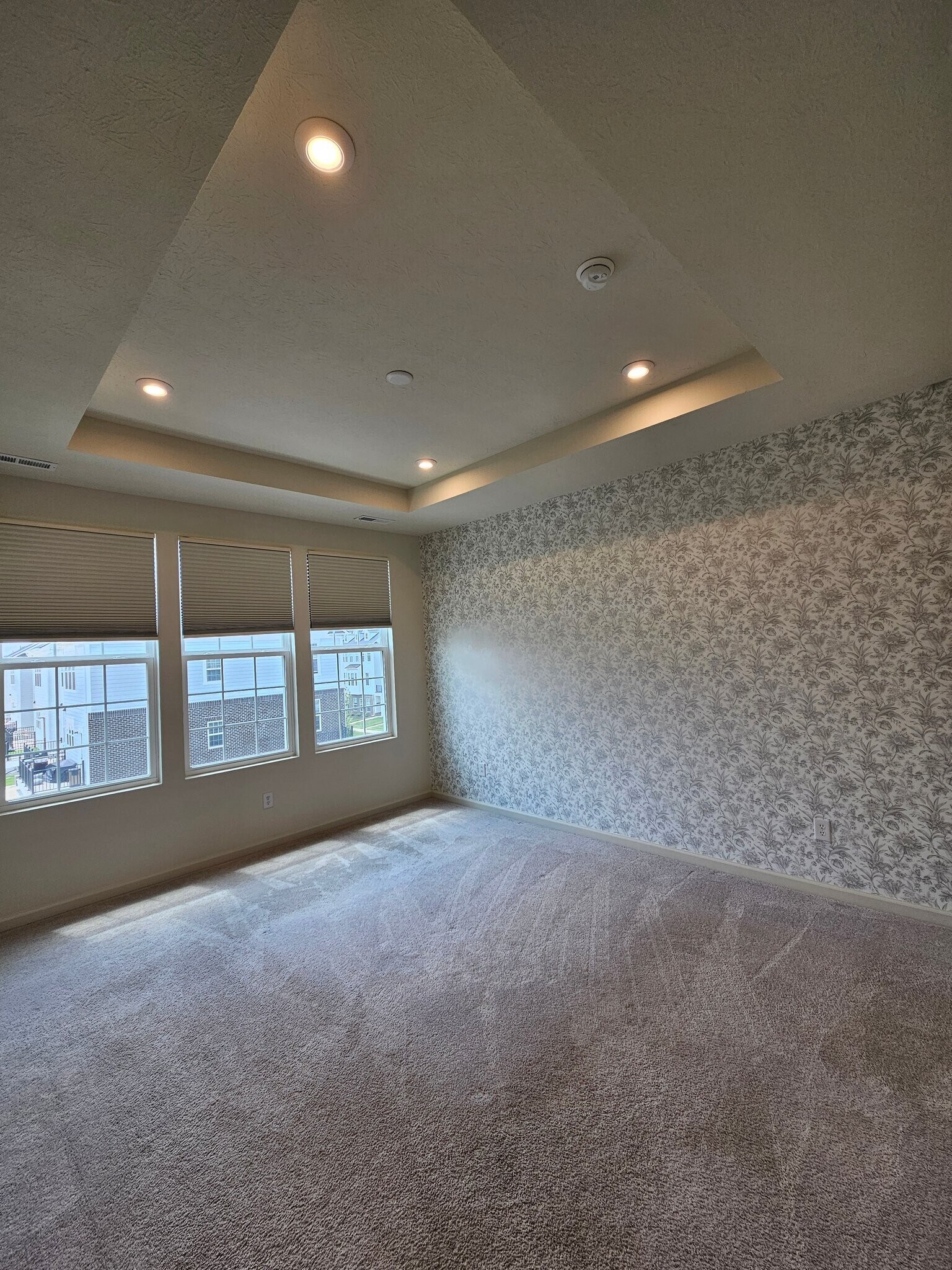 Building Photo - 1728 Blenker Dr