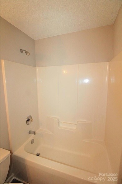 Building Photo - 409 Peachtree Rd