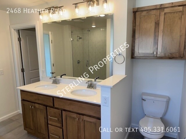 Building Photo - 2468 Heather Rd