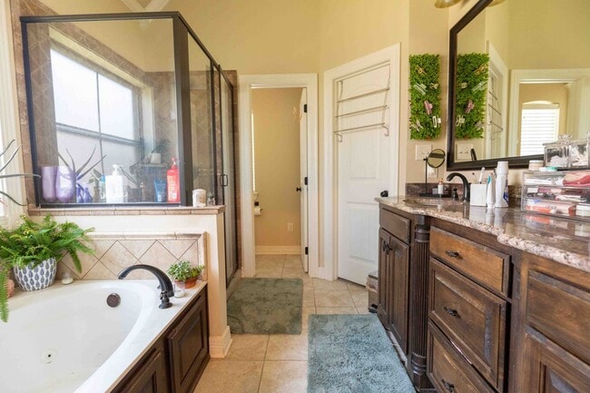 Building Photo - Beautiful 3 bedroom/2 Bathroom Home in Dogwood