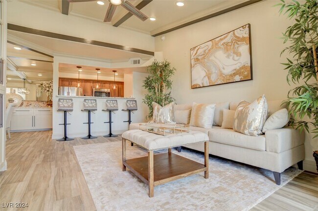 Building Photo - 555 E Silverado Ranch Blvd