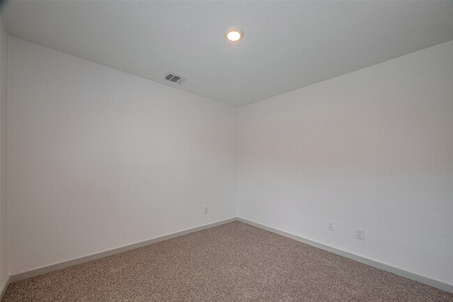 Building Photo - 14519 Sweetwater Dr