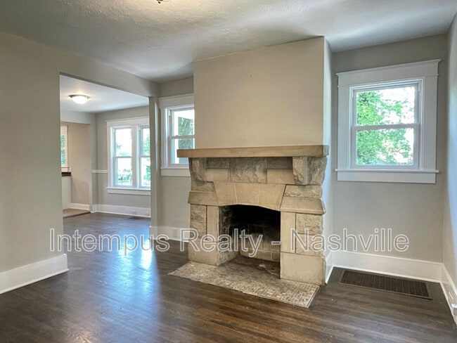 Building Photo - 1126 Sharpe Ave