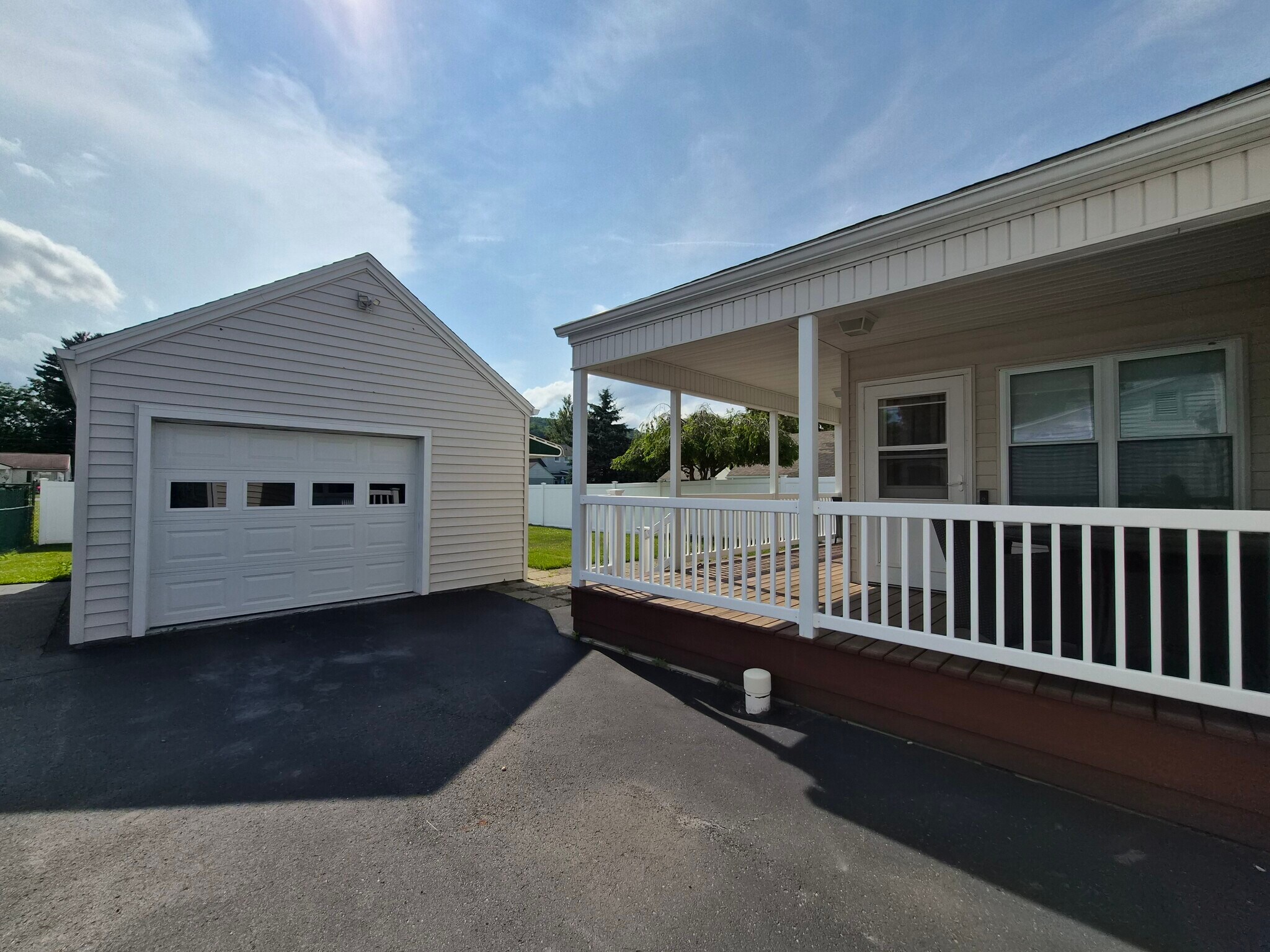 Building Photo - 810 Spruce St