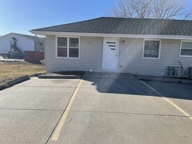 Building Photo - 310 Galvin Rd N