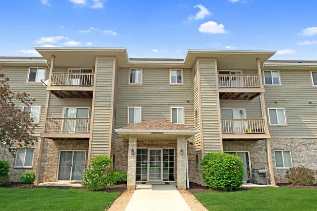 Building Photo - Saddle Brook Apartments