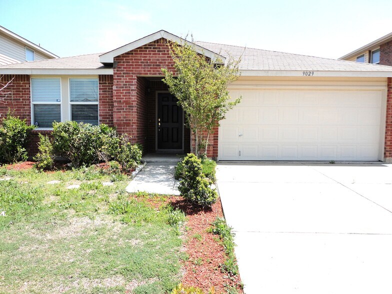 Primary Photo - 9029 Quarter Horse Ln