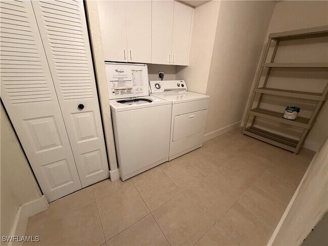 Building Photo - 4210 Looking Glass Ln