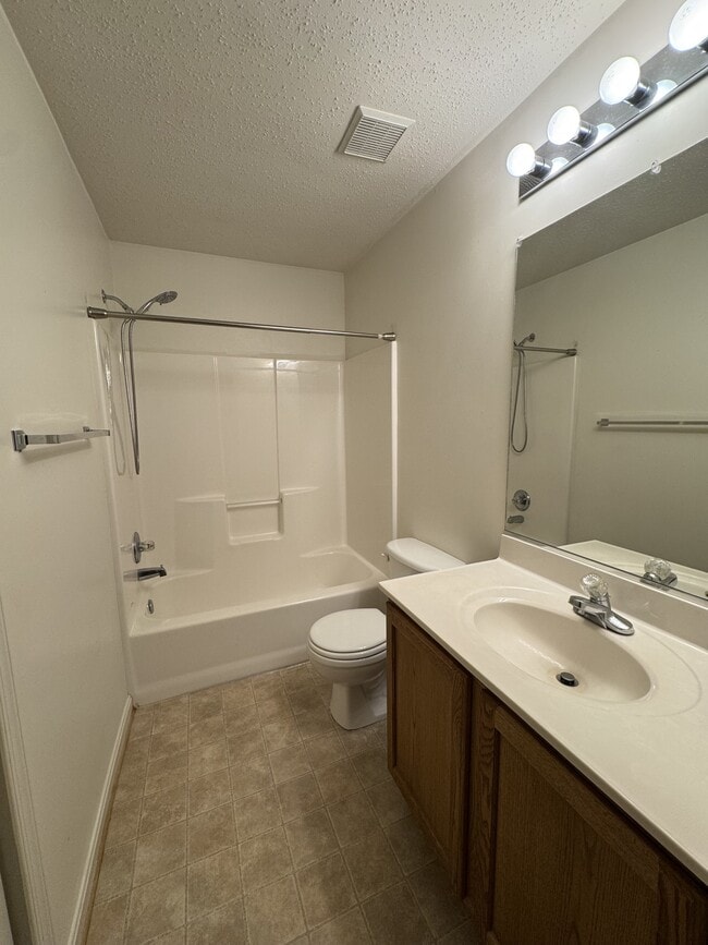 Building Photo - 14040 Chotank Loop