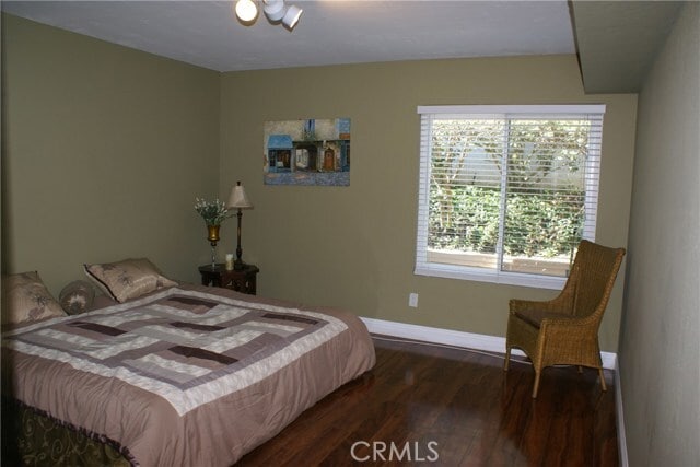 Building Photo - 23732 Hillhurst Dr