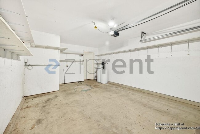 Building Photo - 5515 Champions Hill Dr