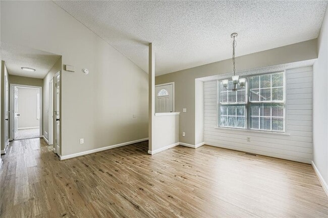 Building Photo - 1233 Waterton Trail