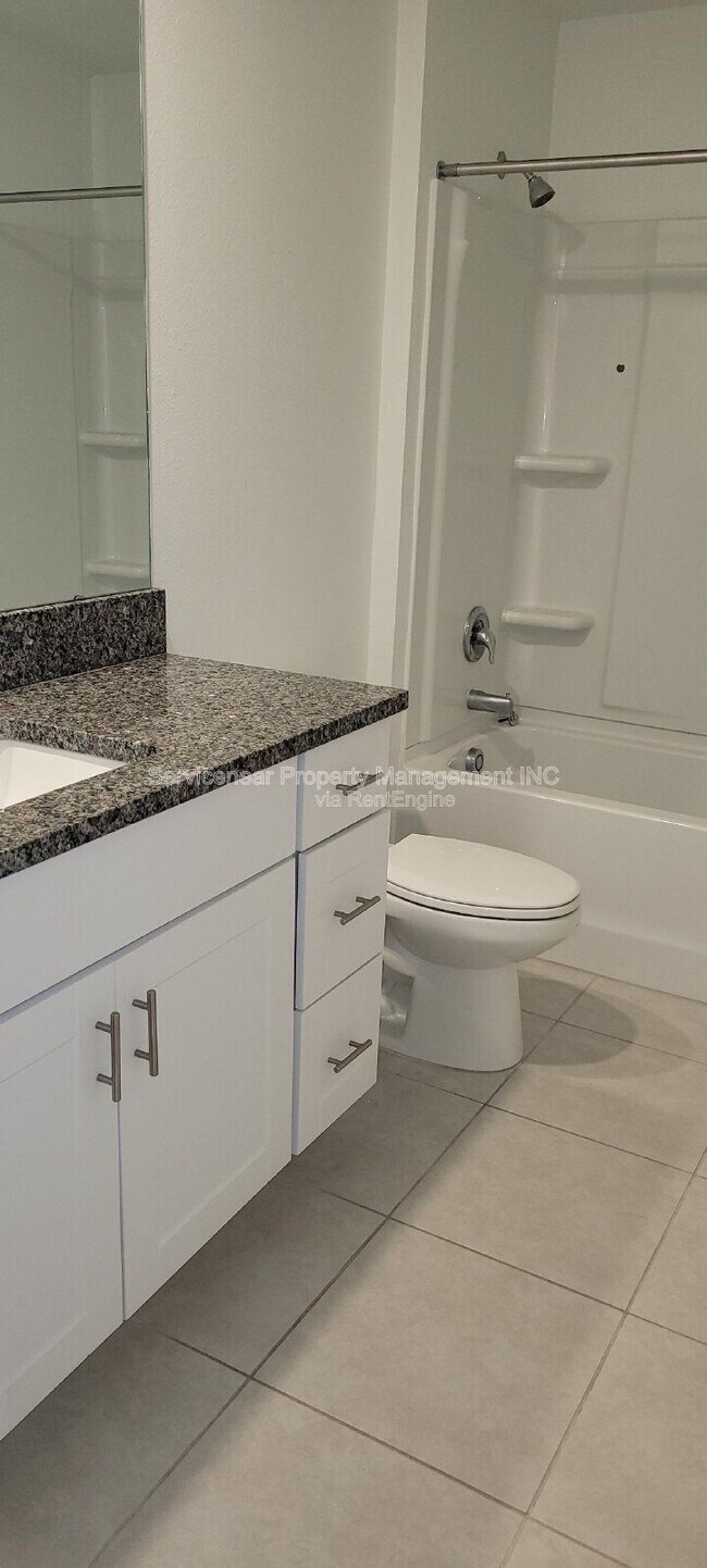 Building Photo - 2240 Gatsby Ln