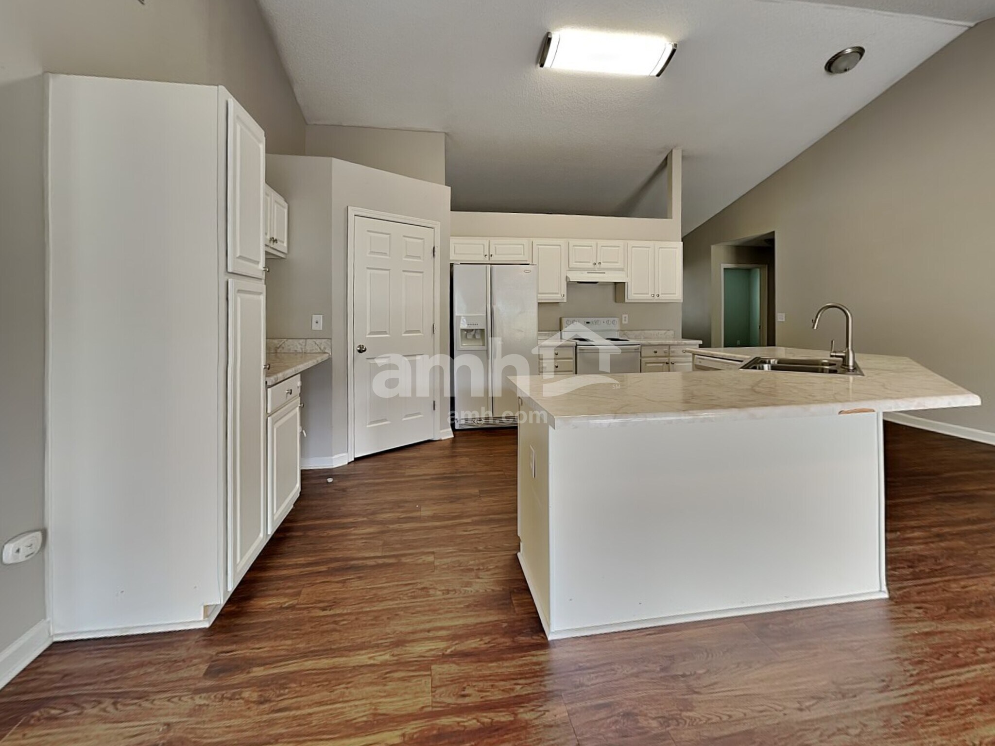 Building Photo - 23 Seaside Ln