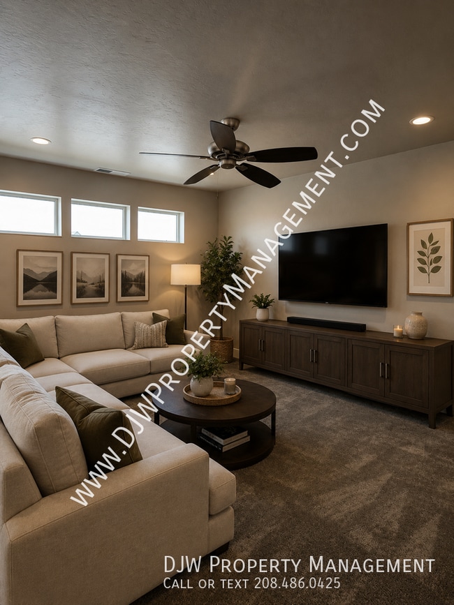 Building Photo - 12175 N Horse Collar Way