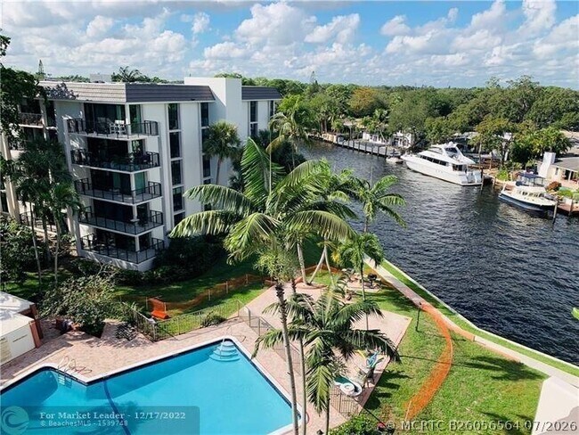 Building Photo - 1101 River Reach Dr