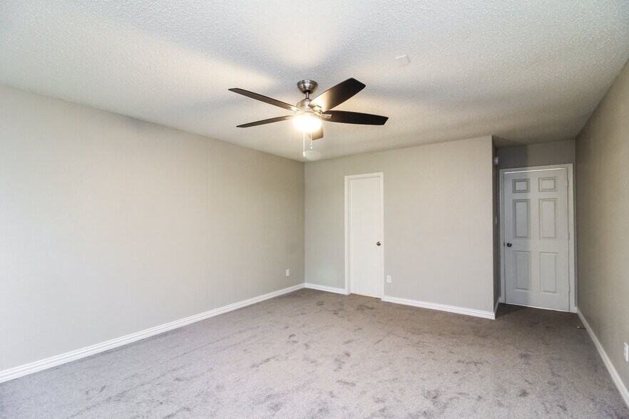 Building Photo - 603 Wolcott Ln